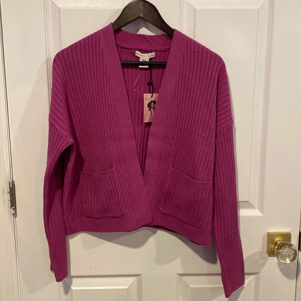 BNWT Sincerely Jules Fuschia Cropped Cardigan Sweater Women's Size Large